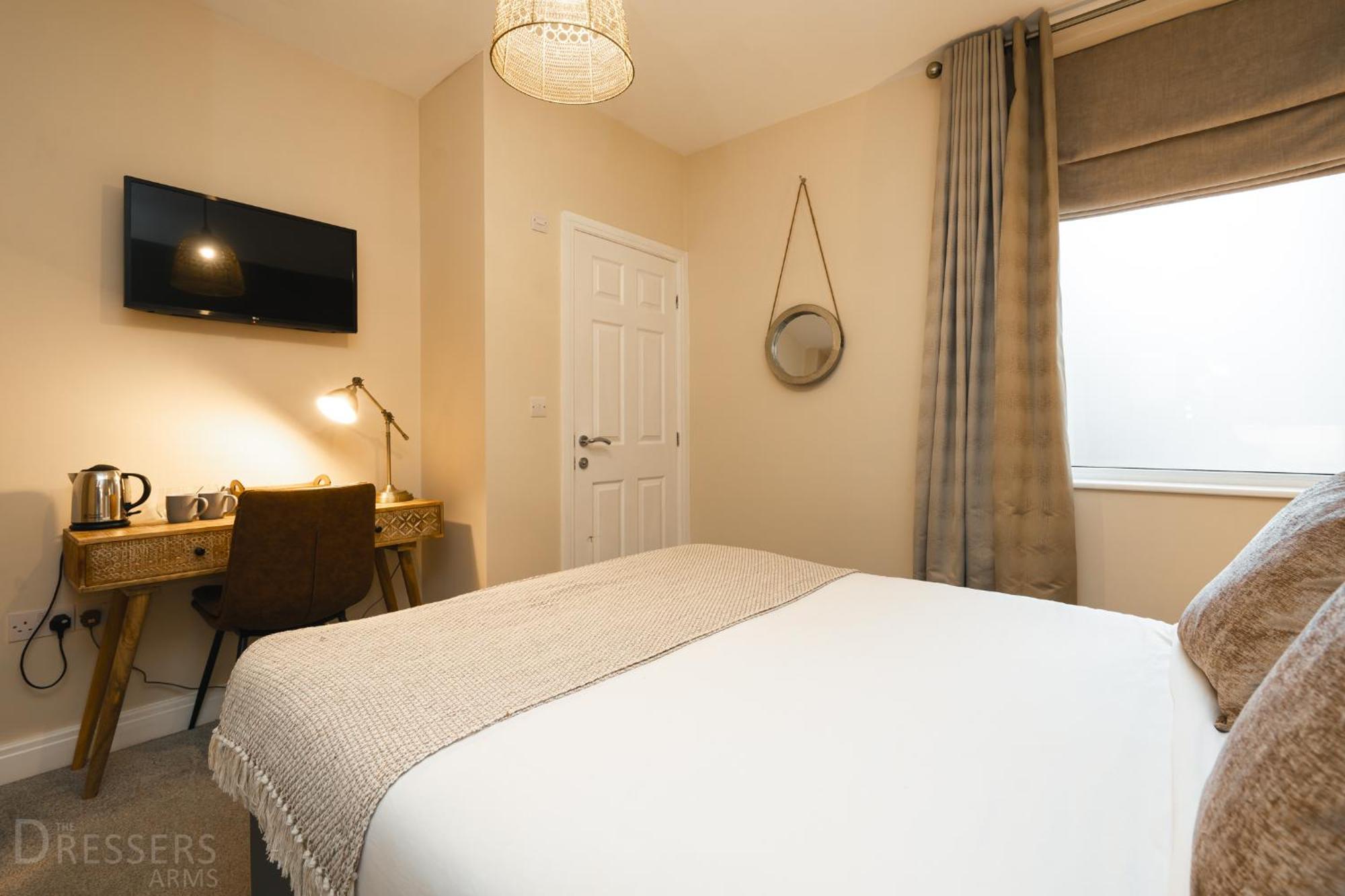 Rooms At The Dressers Arms Чорли Экстерьер фото