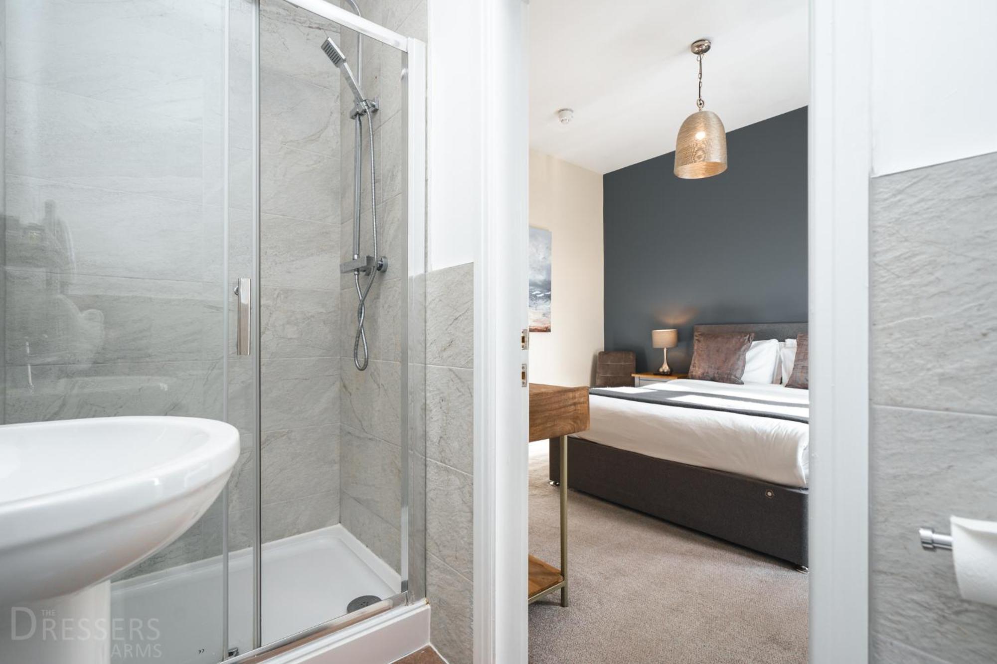 Rooms At The Dressers Arms Чорли Экстерьер фото