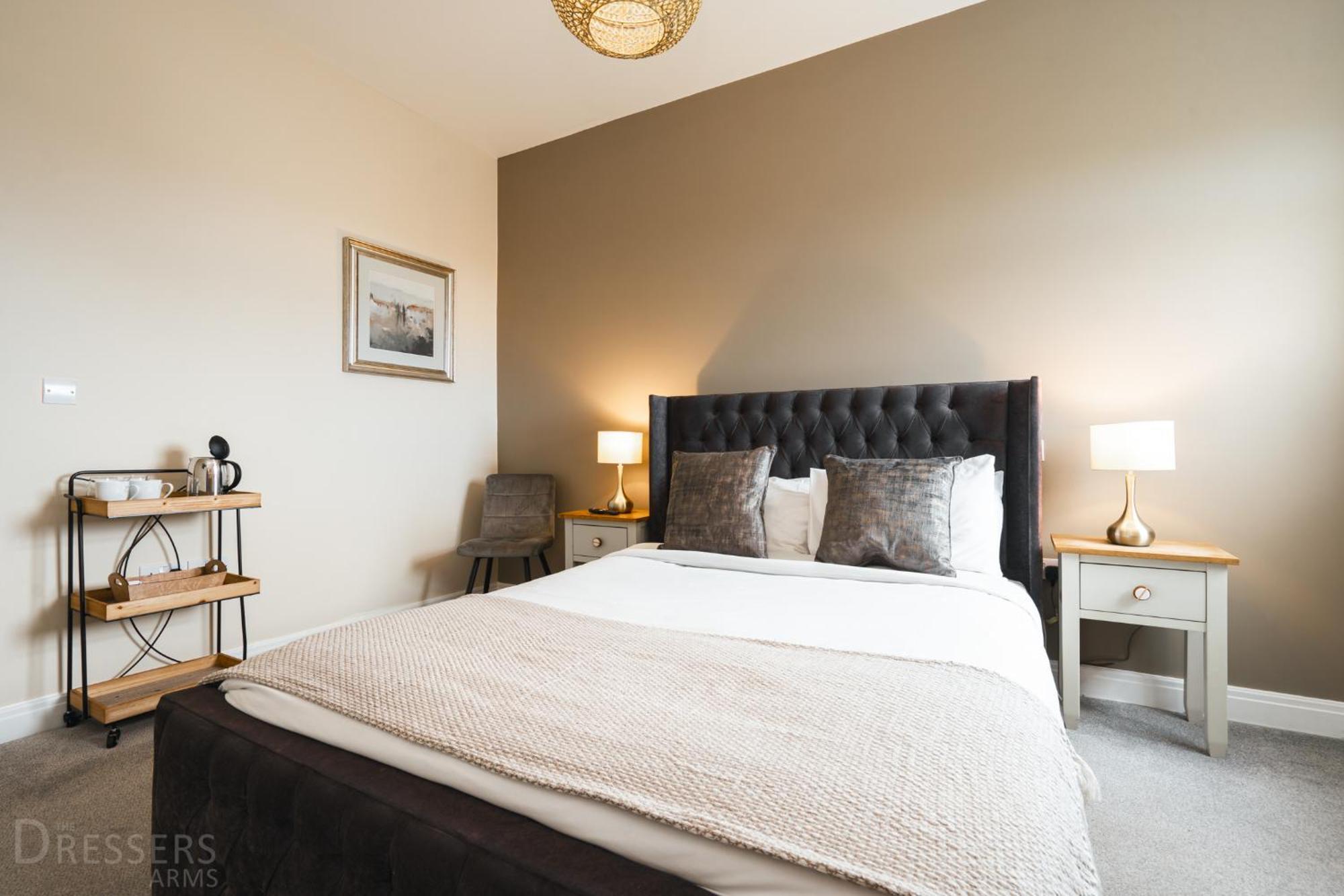 Rooms At The Dressers Arms Чорли Экстерьер фото