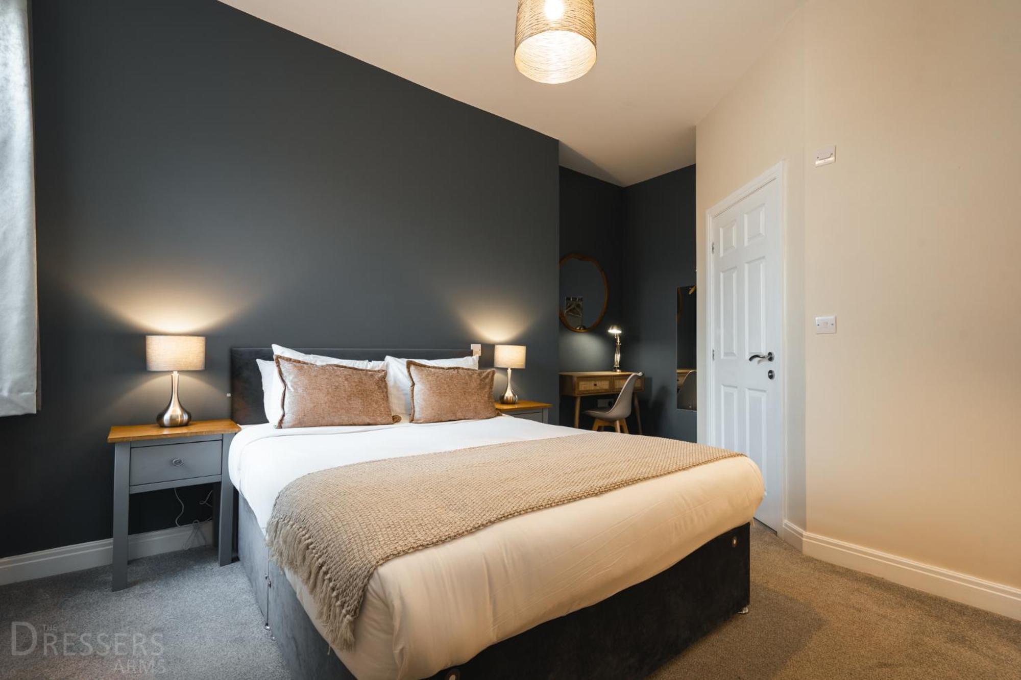 Rooms At The Dressers Arms Чорли Экстерьер фото