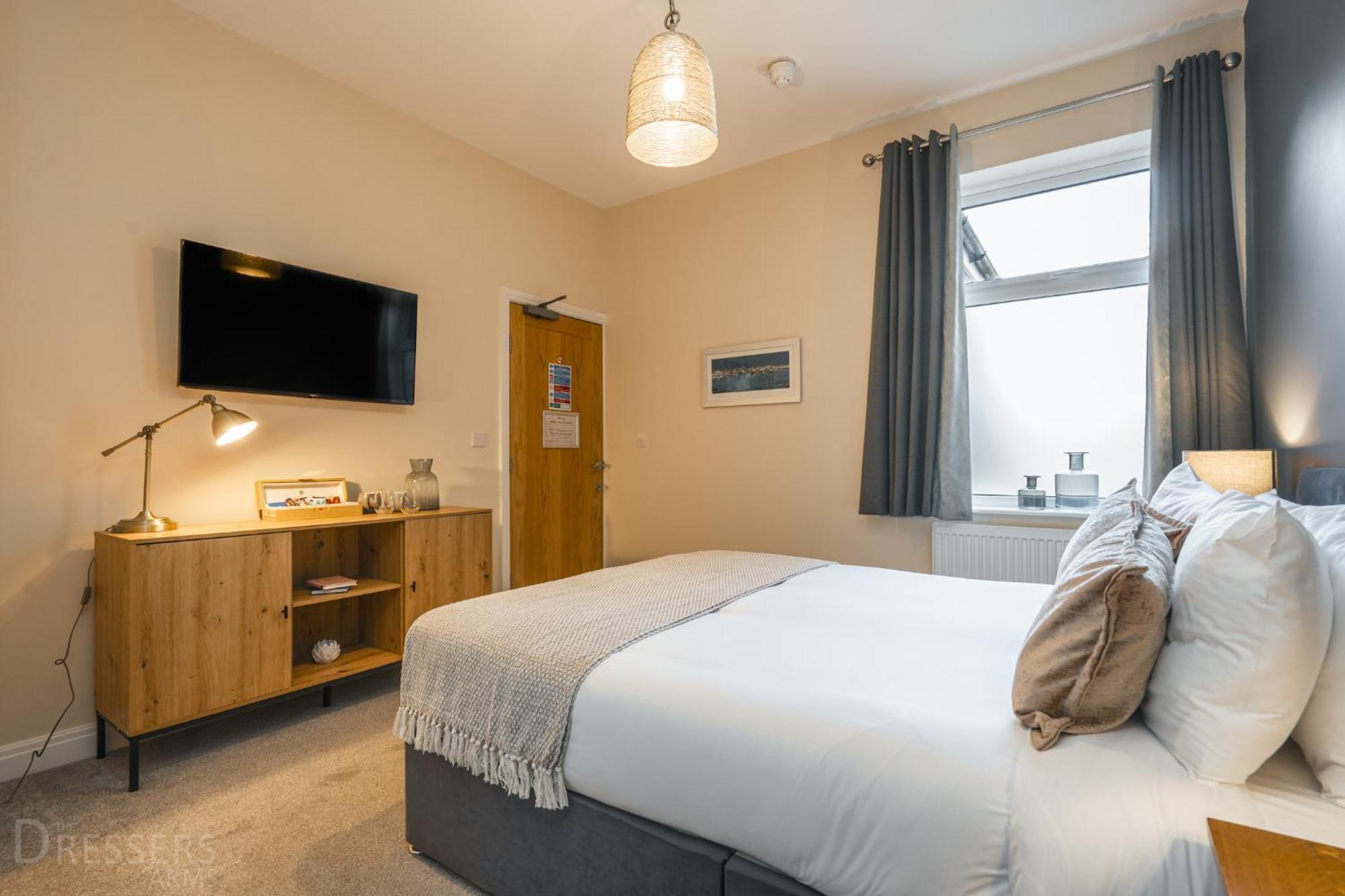 Rooms At The Dressers Arms Чорли Экстерьер фото