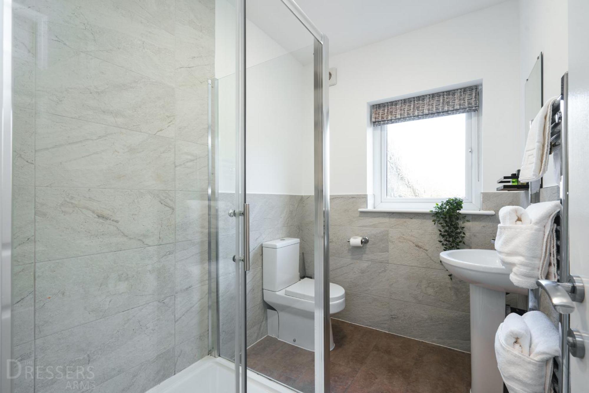 Rooms At The Dressers Arms Чорли Экстерьер фото